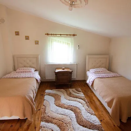 Vila River Village *